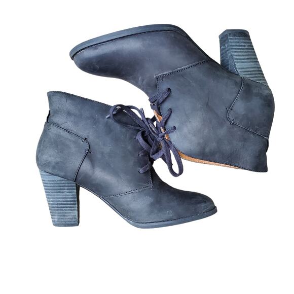 Clarks Indigo Black Leather Lace Up Block Heel Ankle Boot Bootie Sz 8.5 - Picture 7 of 10